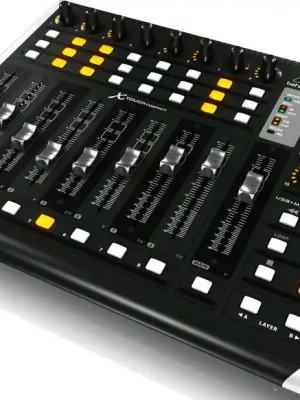 Jen Po Omezenou Doba Behringer X-TOUCH COMPACT