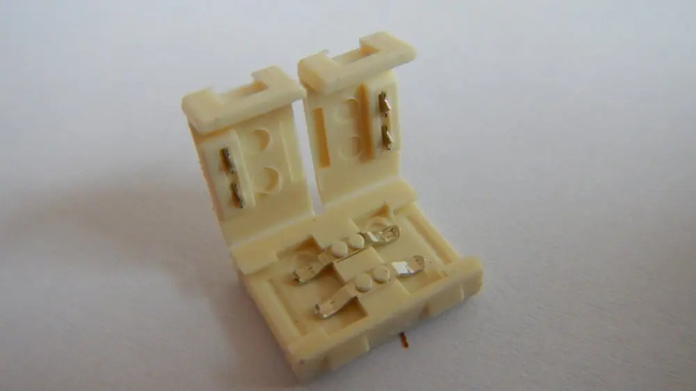 Spojka pro jednobarevný LED světelný pásek SMD3528, 8 mm Novinka