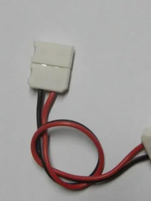 Spojka pro jednobarevný LED světelný pásek SMD3528, 8 mm Časově Omezené